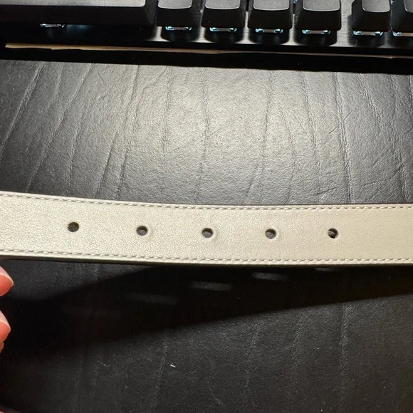 Coach Gray and Lavender Reversible Leather Belt with Silver Buckle - Picture 8 of 9